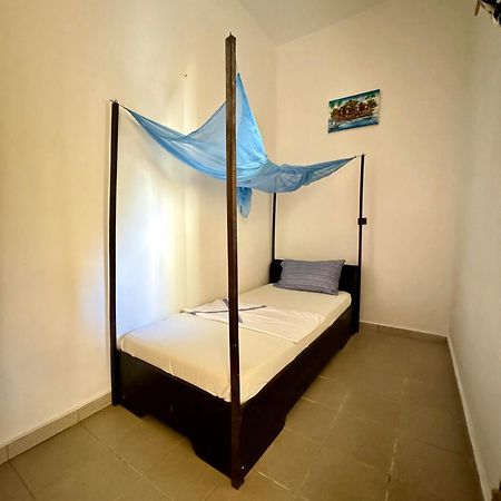 Guesthouse Cocotiers Cotonou Exterior foto